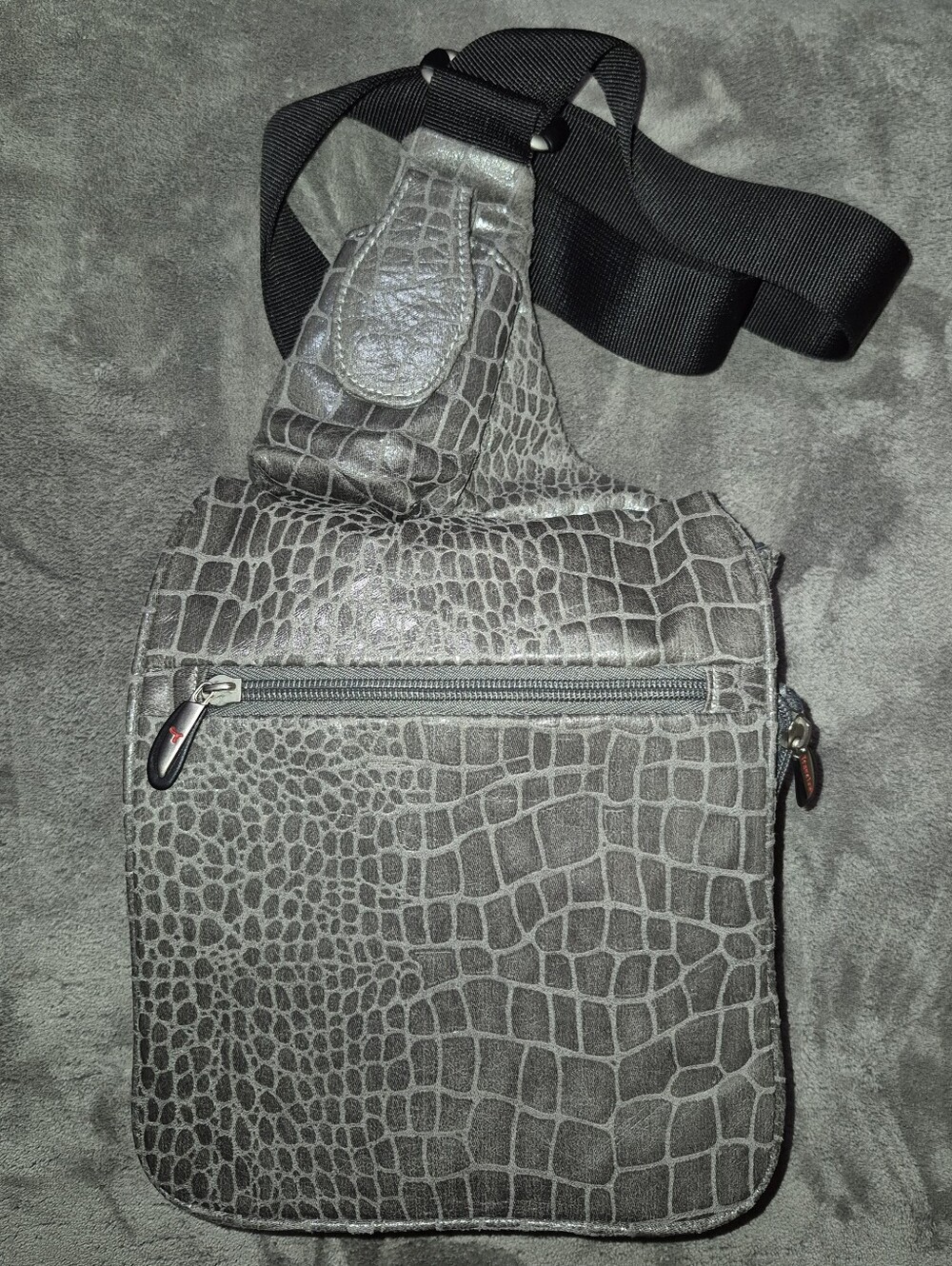 🔥Mint Travelon Expandable Organizer Sling Bag Crocodile Embossed Travel